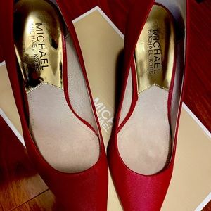 Michael Kors Red shoe 👠 Mk-Flex mid pump scarlet leather